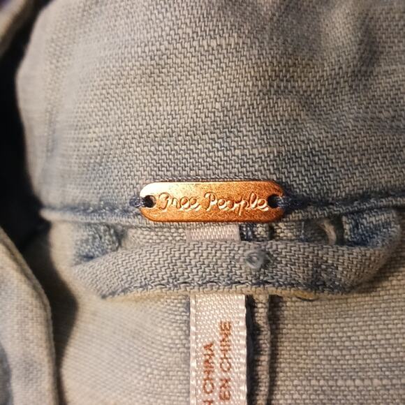 Free People Denim Jacket Sz XS EMBROIDERED BEADED Light Blue Boho Gypsy Bohemian - Picture 15 of 16